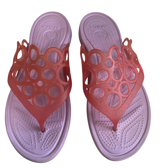 Crocs Adrina Bubbles Women's sz 9 Candy Pink Lilac Jelly Thong Flip Flop Sandals - Picture 1 of 6